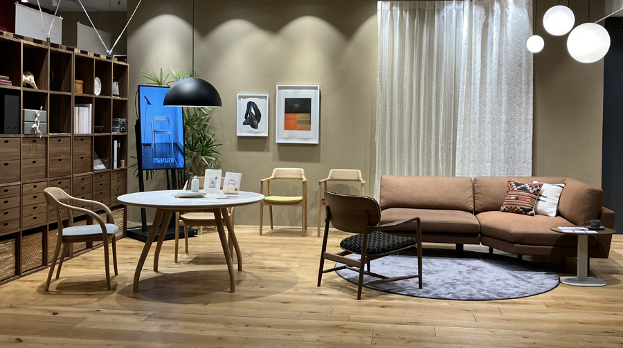 無印良品 グランフロント大阪にて、MARUNI COLLECTIONにあう空間を