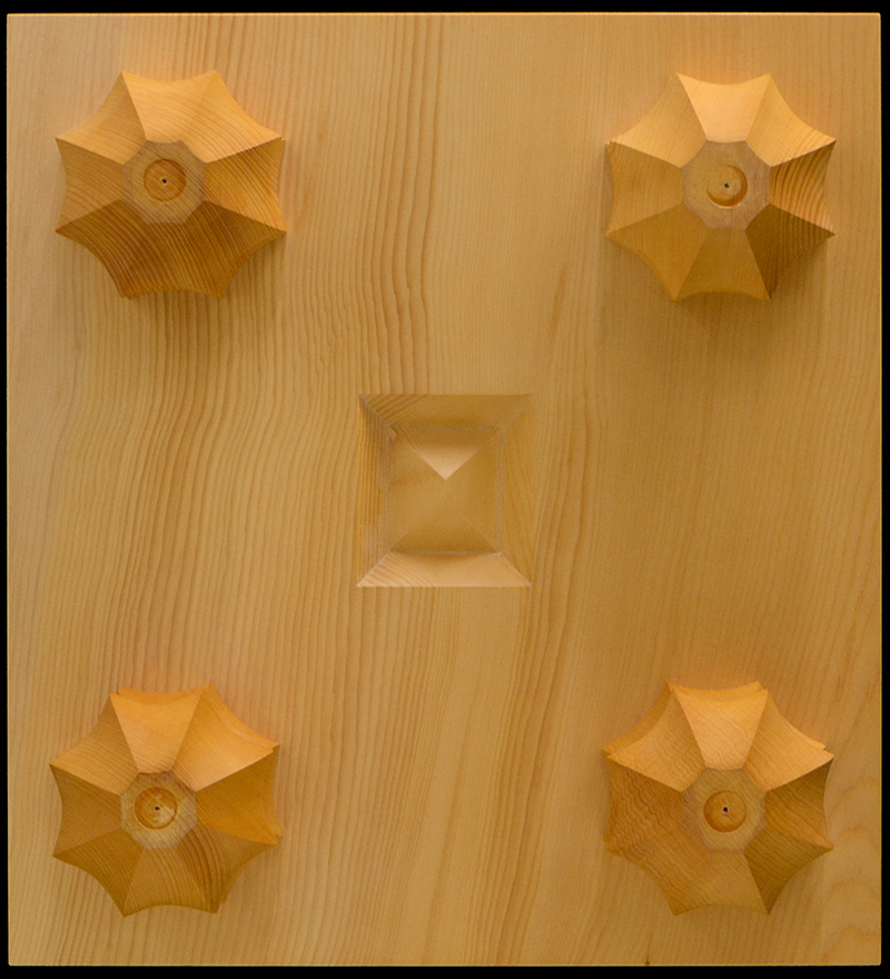 本榧足付将棋盤 4寸5分（追柾） sa40052 | 前川榧碁盤店