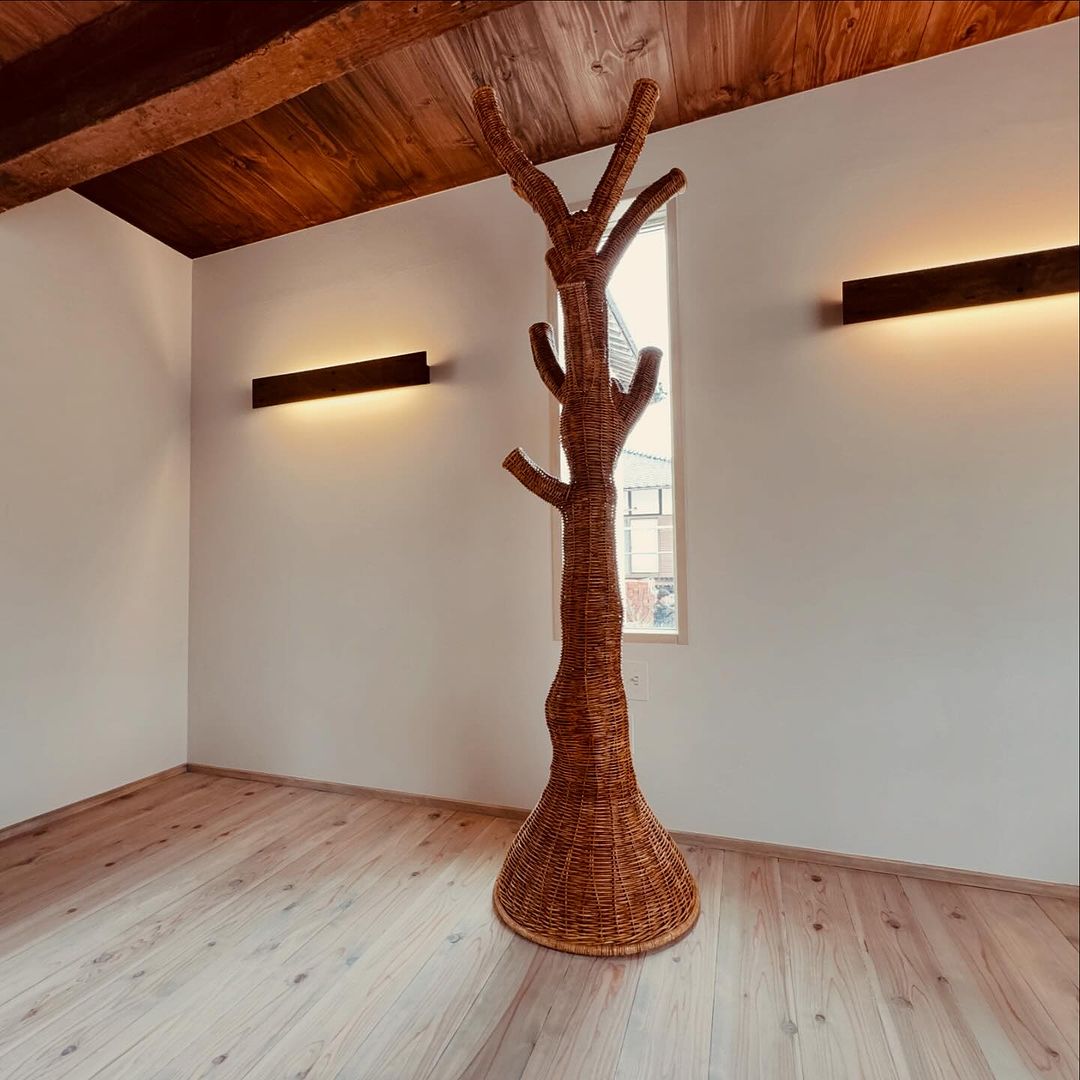 ハンガーラック | 籐家具職人の店みうらラタン