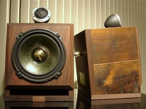 ALL無垢のスピーカーが発表されました – 無垢フローリングの選び方・お