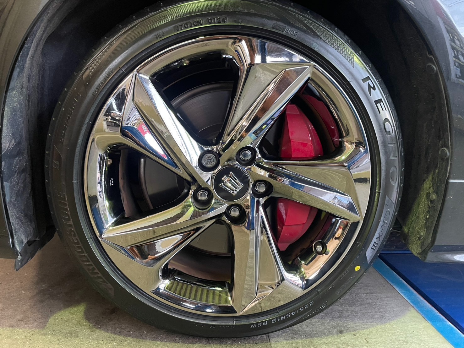 クラウンにREGNO GR-XⅢを装着いたしました！ | トヨタ クラウン