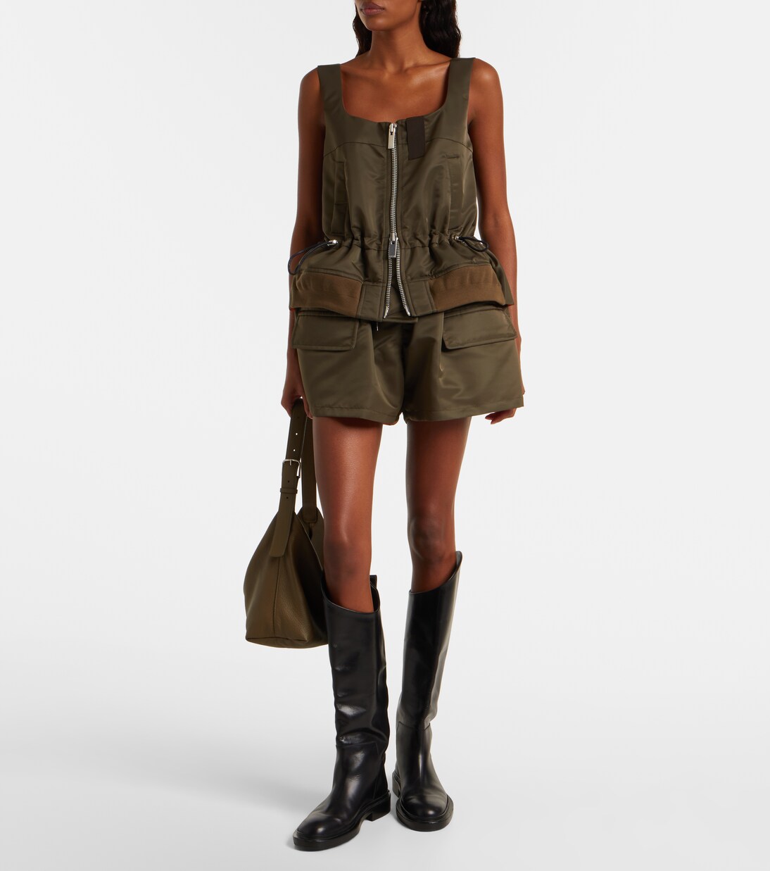 Technical twill shorts in green - Sacai | Mytheresa