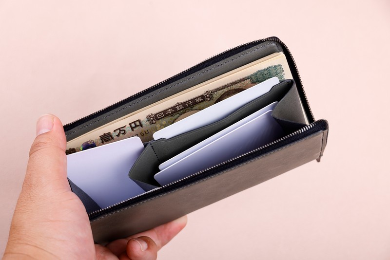 評価】ステータシーの解説とイルモードエア徹底レビュー | 長財布マニア