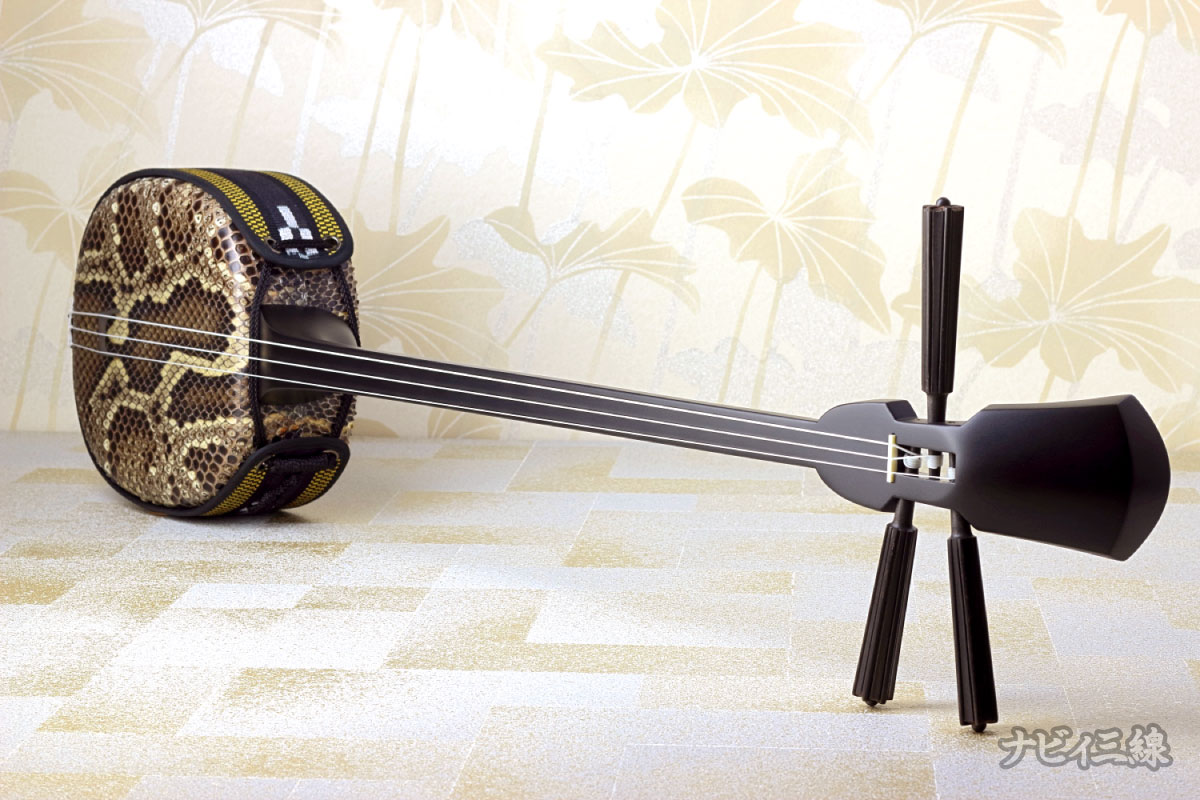 忍(しのび)三線セット｜三線専門店ナビィ三線｜超個性派ツヤ消し三線