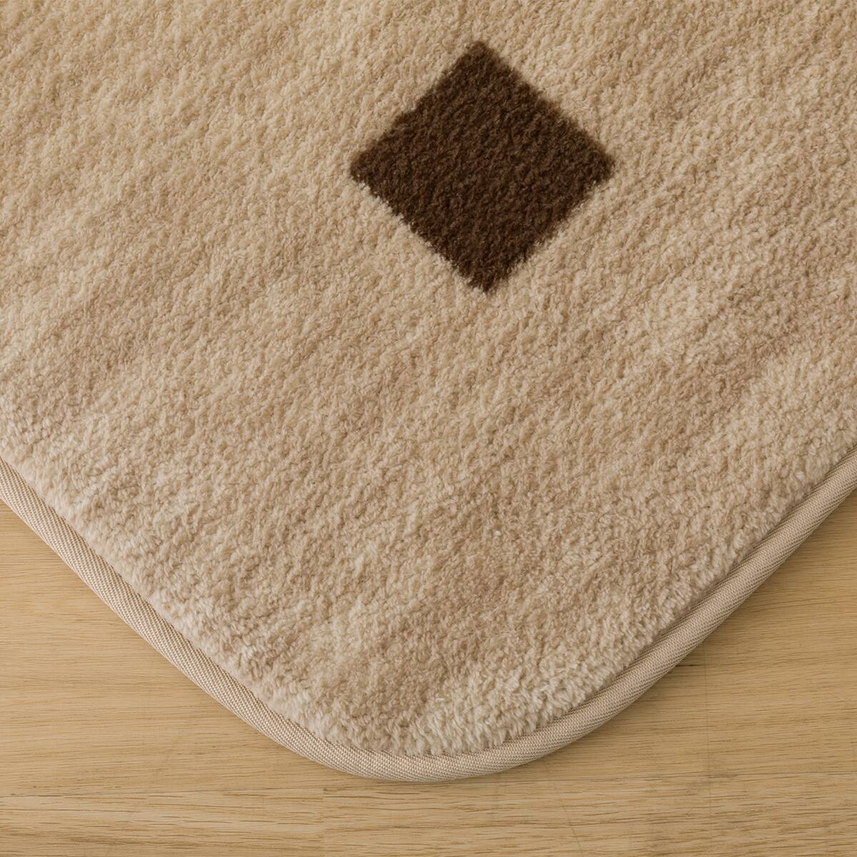 10mmウレタン入り 保温+吸湿発熱+蓄熱ラグ(Nウォーム GBc130X185 MX03