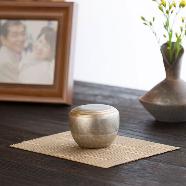 ミニ骨壷 カナタ 純銀色 | ソウルジュエリー 公式ブランドサイト