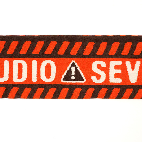 Emblem Knit Muffler | STUDIO SEVEN (スタジオ セブン)