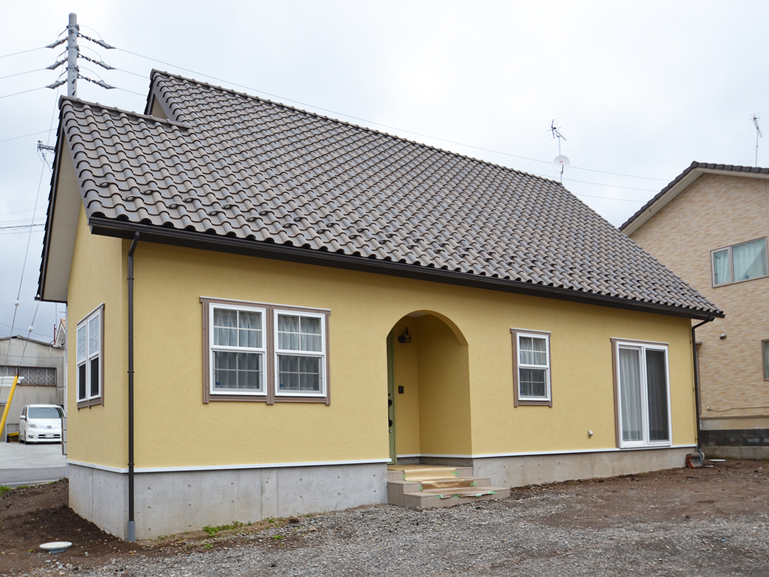 メロウグラスさんの黄色い屋根のお家 メロウグラスさんの黄色い屋根の