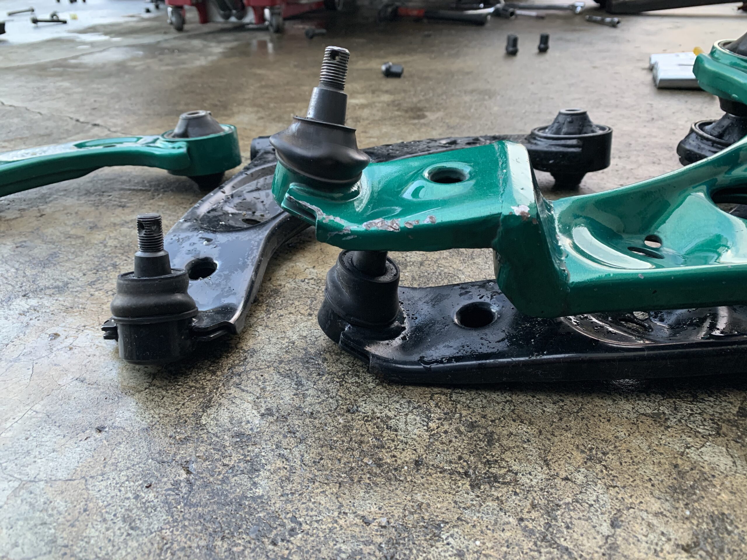 ロアアームの上げ加工『本当の役割』ドラシャの万歳解消にならない理由