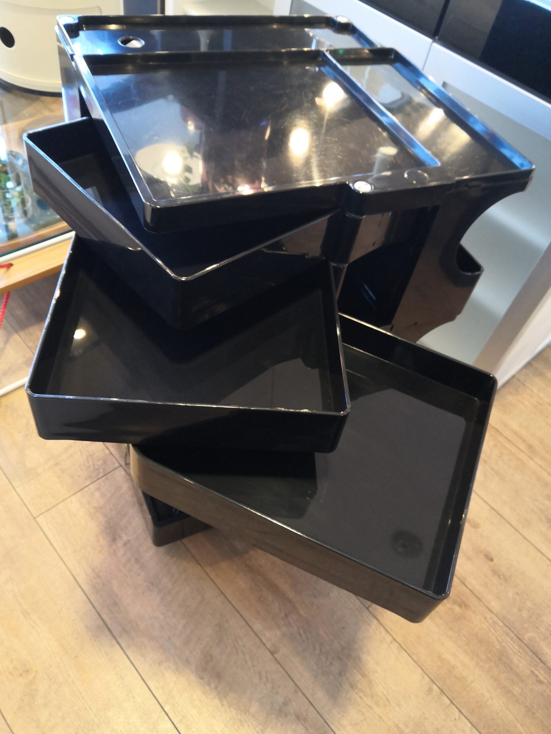 中古】B-LINE BOBY WAGON ジョエ・コロンボ 3段 2トレイ ブラック