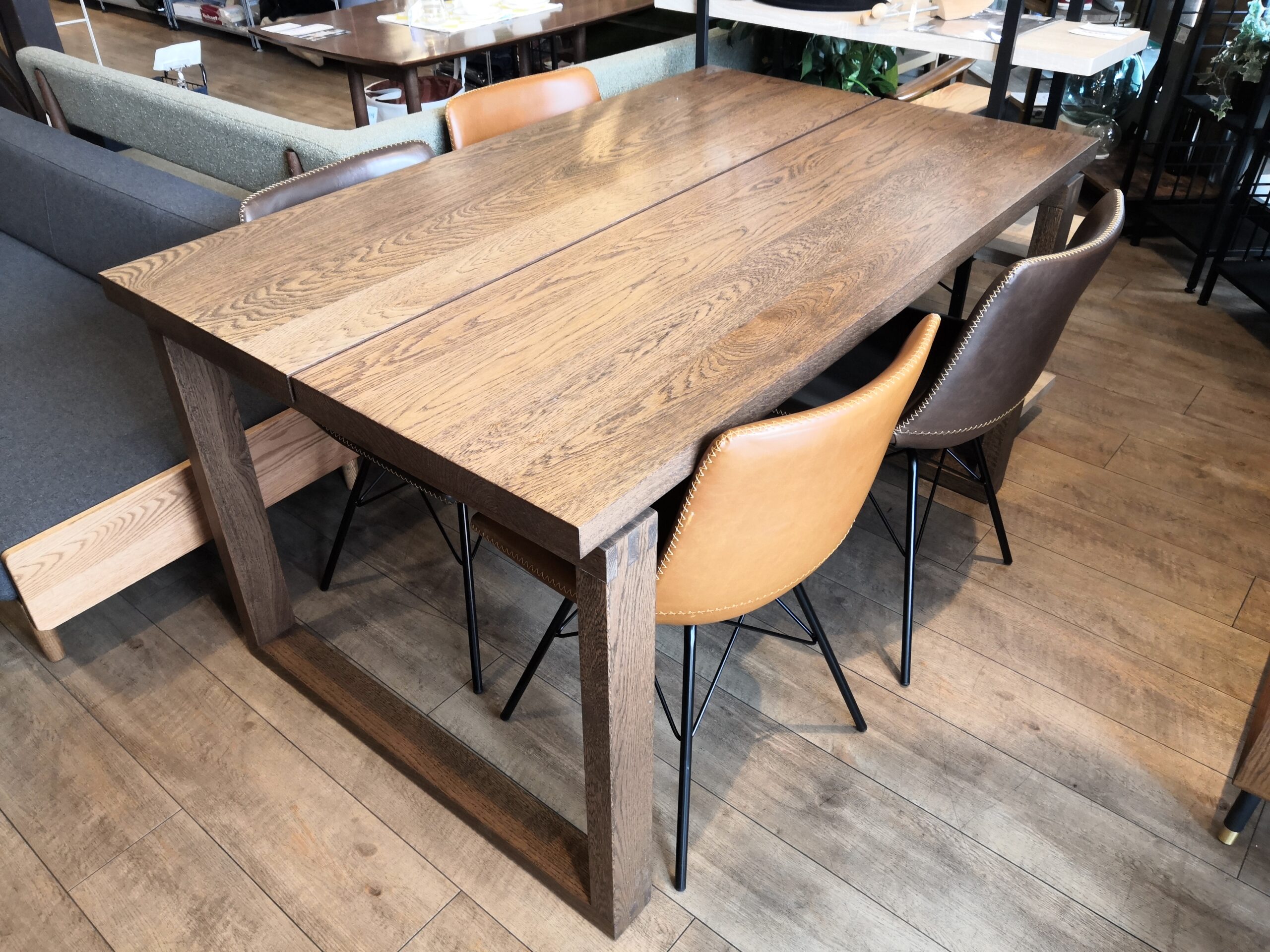 中古品】IKEA MÖRBYLÅNGA モールビロンガ テーブル オーク材突き板