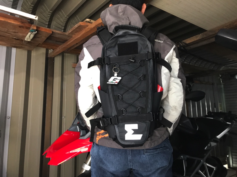 雨に負けない「エンデュリスタン ハリケーンバックパック」レビュー