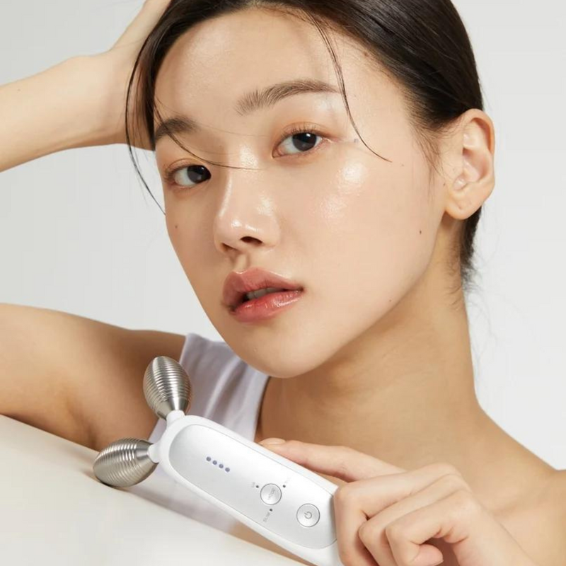 MEDICUBE AGE-R Derma EMS Shot (1pc) – Skin Cupid