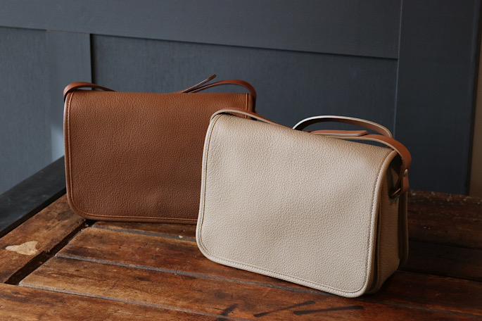 Autumn NEW Shoulder BAG | SLOW - スロウ 公式サイト | 革製のバッグ