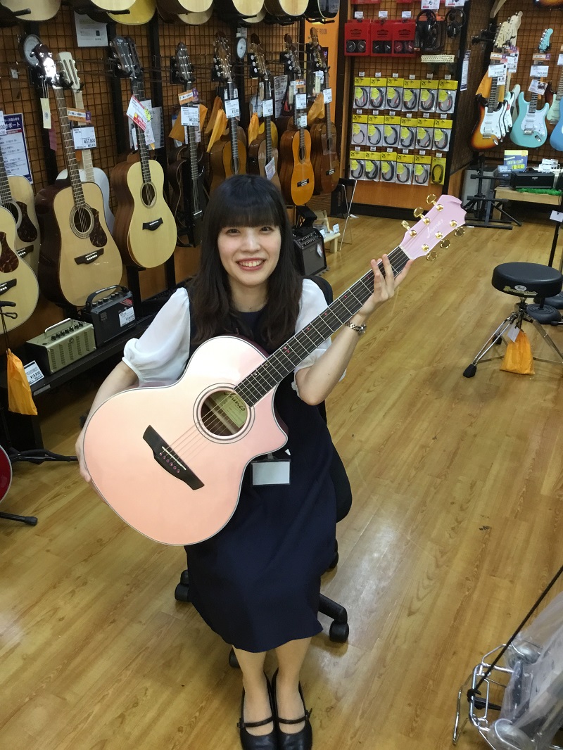 これからギターを始めたい女子にオススメの一本！James『J-400AC/SPC