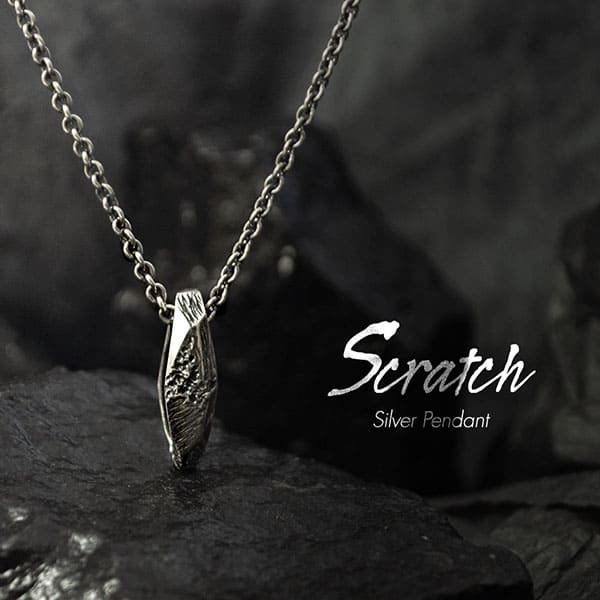 送料無料 シルバーペンダント 「Scratch」 (メンズ) [DT-505]