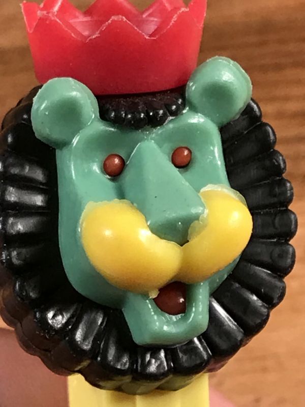 Animal “Lion with Crown” No Feet Pez Dispenser ライオンウィズ