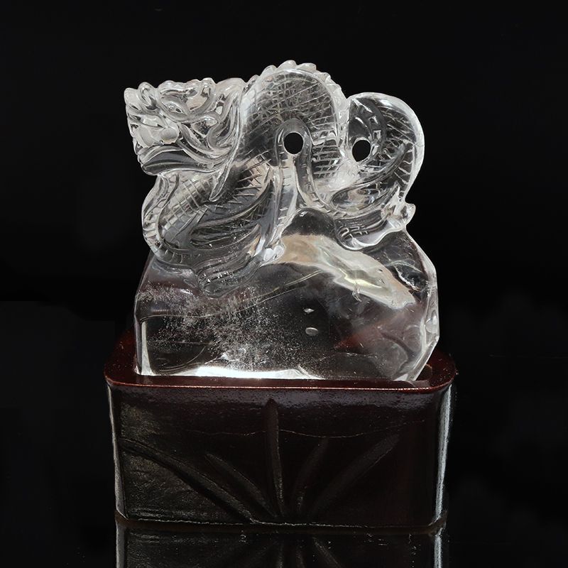 置物 水晶 龍 ブラジル産 台付き 風水 運気 金運 財運 浄化 クォーツ