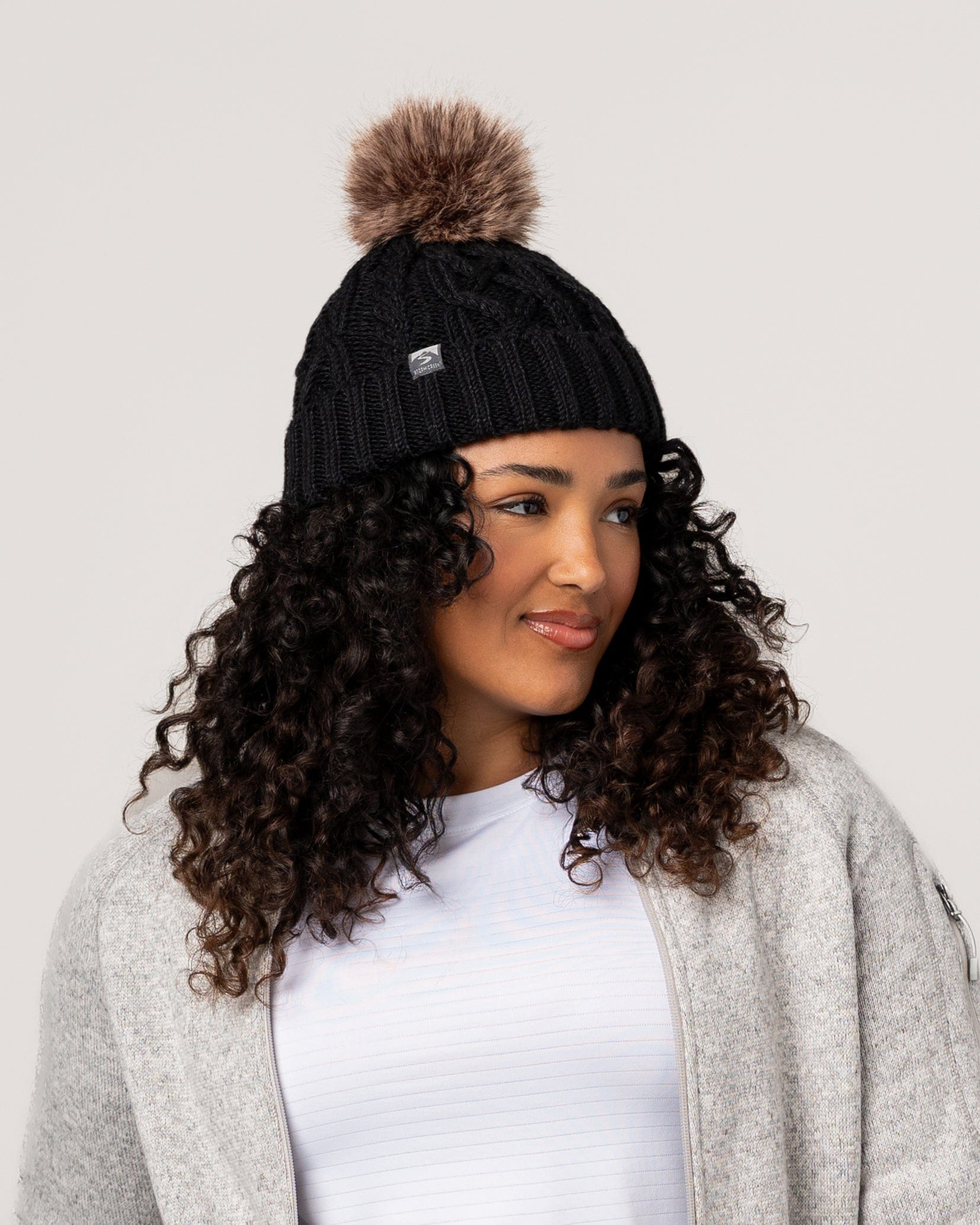 Show Off Cable Knit Pom Beanie – Storm Creek