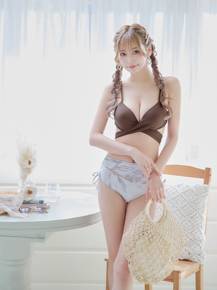 即日発送】【水着セール】【ビキニ】【水着】リーフ柄バッククロス