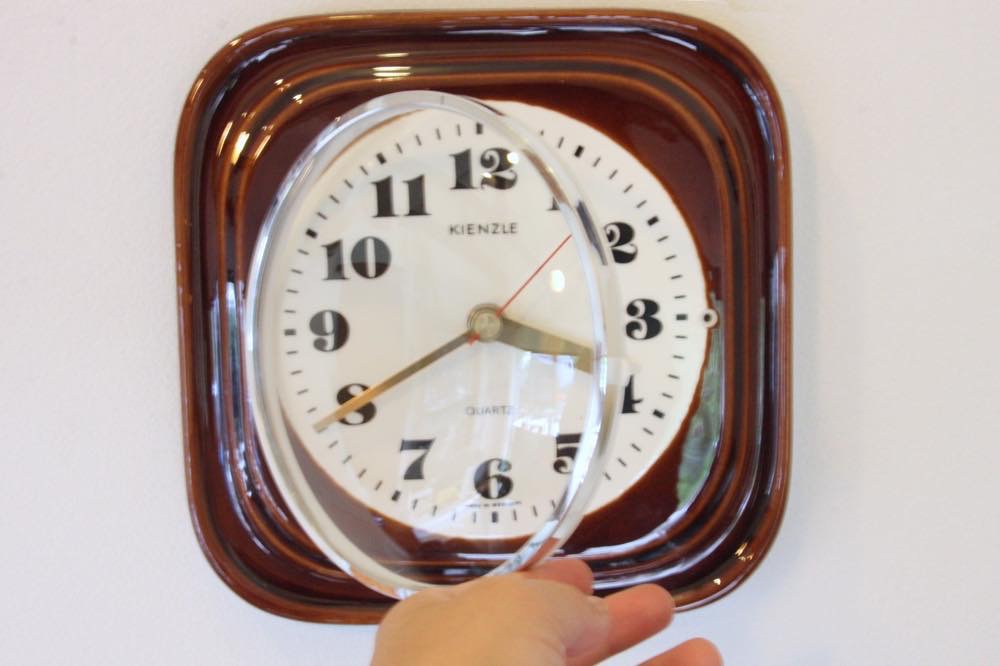 ヴィンテージ陶製壁掛け時計／KIENZLE製 ／ドイツ／ダークブラウン