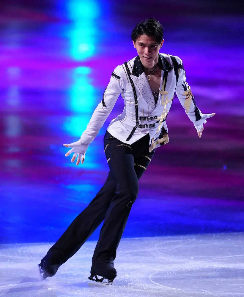 メダリスト・オン・アイス2021＞演技をする羽生結弦（撮影・小海途 良
