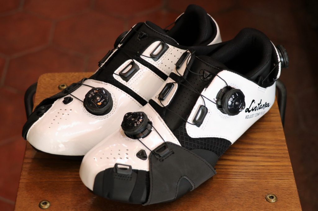 BLOG かかとも動くビンディングシューズ!!足型を選ばない究極の