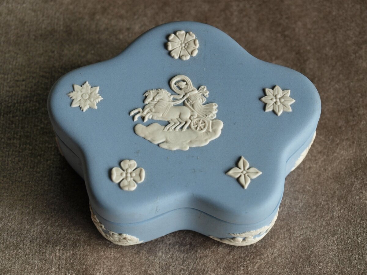 ウェッジウッド キャンディーボックス(34-2-218-16a) | アンティーク