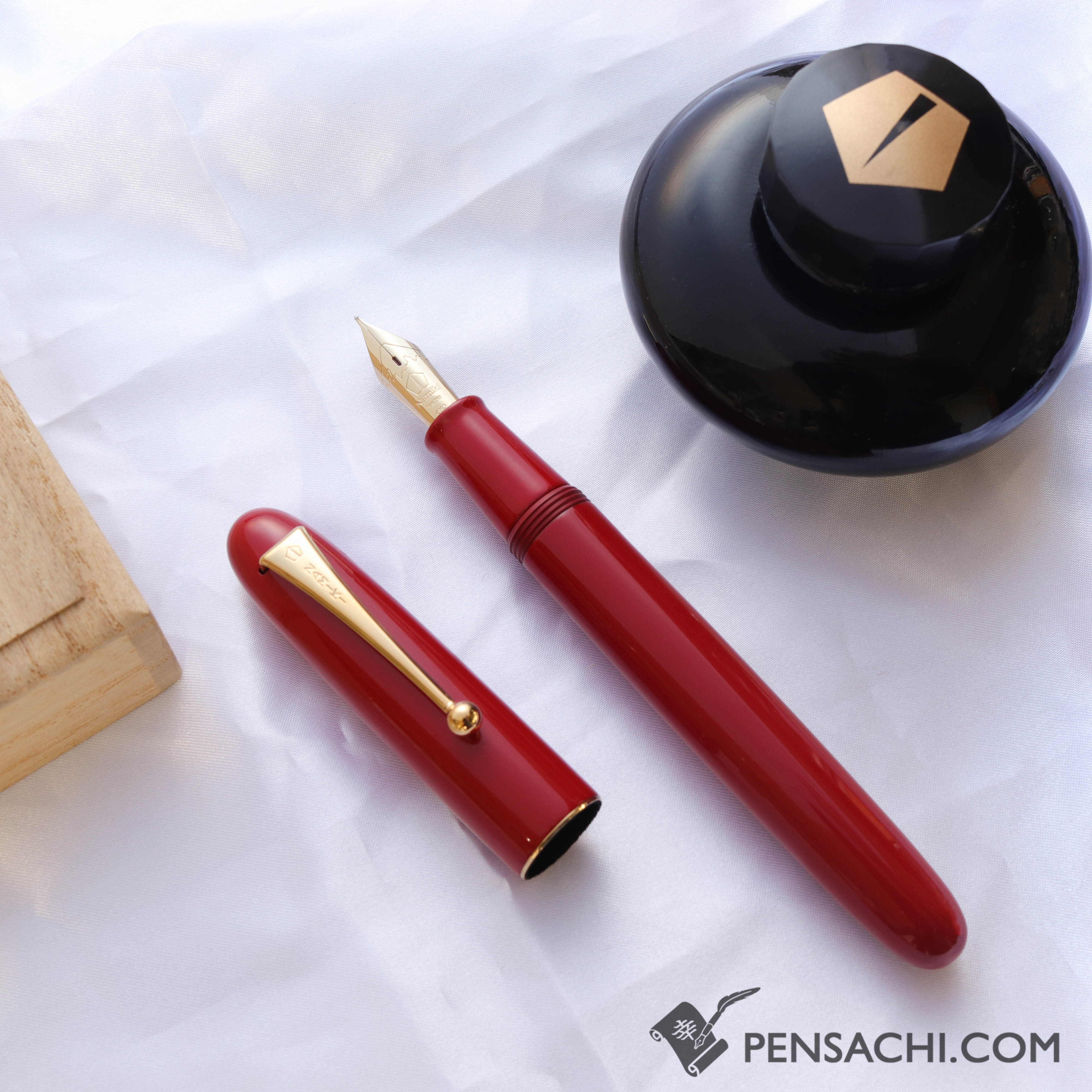 Namiki Urushi Lacquer Vermilion No.20 18kt Gold nib Fountain Pen