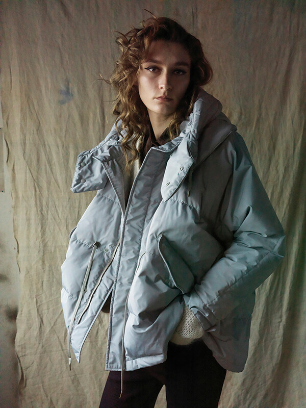 コラボだけの特別限定コートも登場！「VACHEMENT(ヴァシュモン