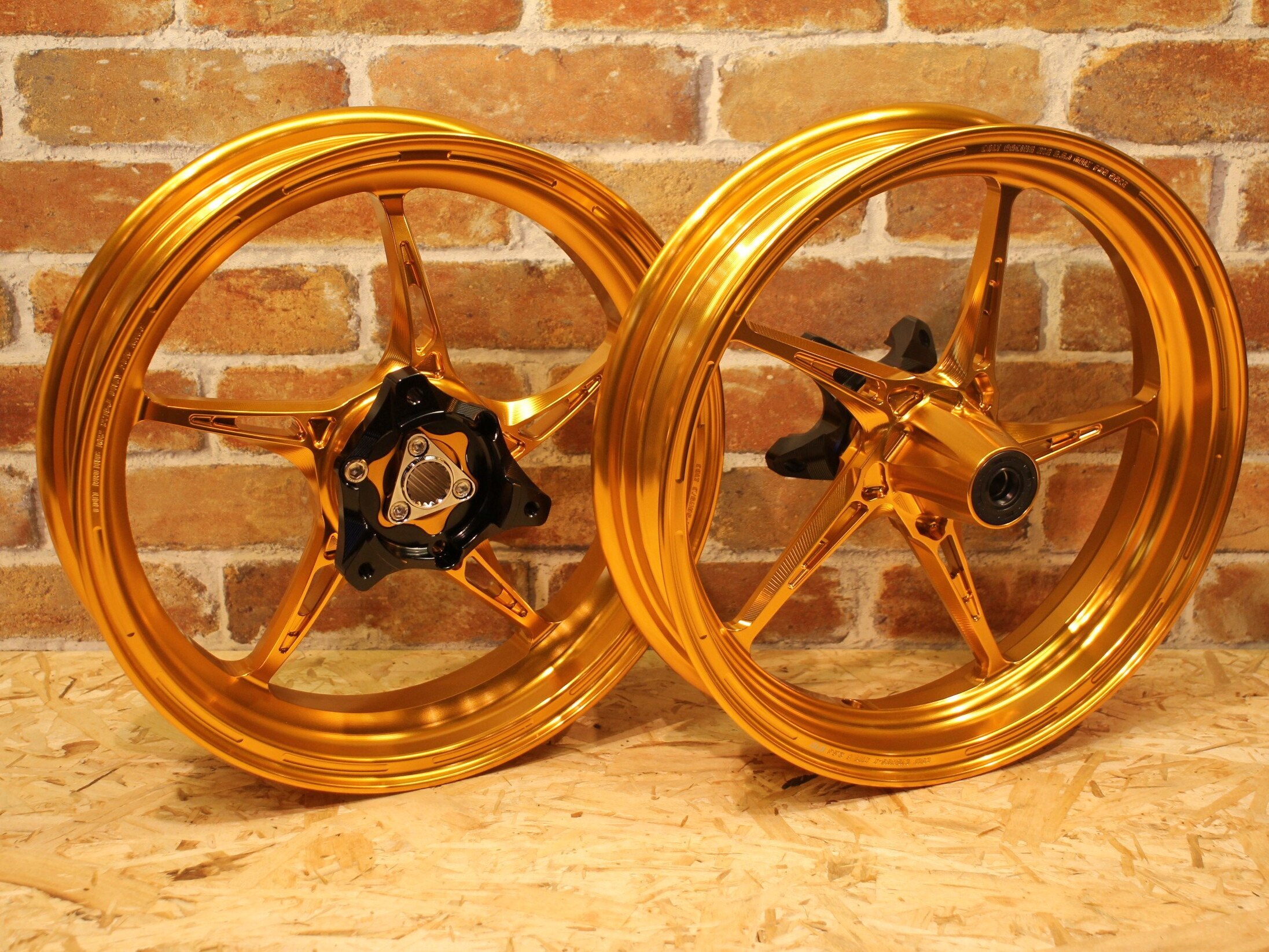 COLT X117 鍛造ホイール 12インチ前後セット