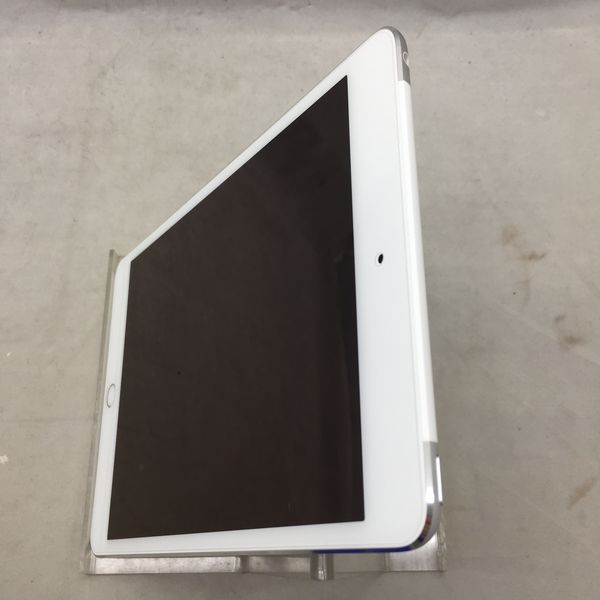 APPLE 〔中古〕iPad mini4 Wi-Fi+Cellular 128GB ｼﾙﾊﾞｰ MK772J/A 国内