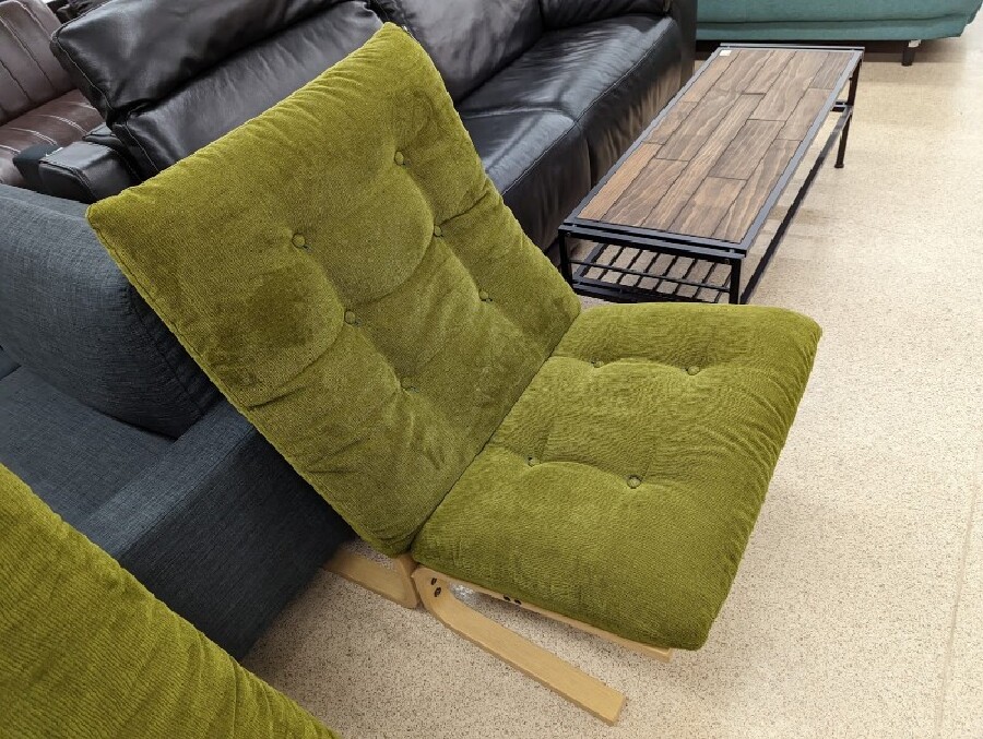 スタイリッシュな1人掛けソファー。「富士ファニチア」Agio買取りさせ