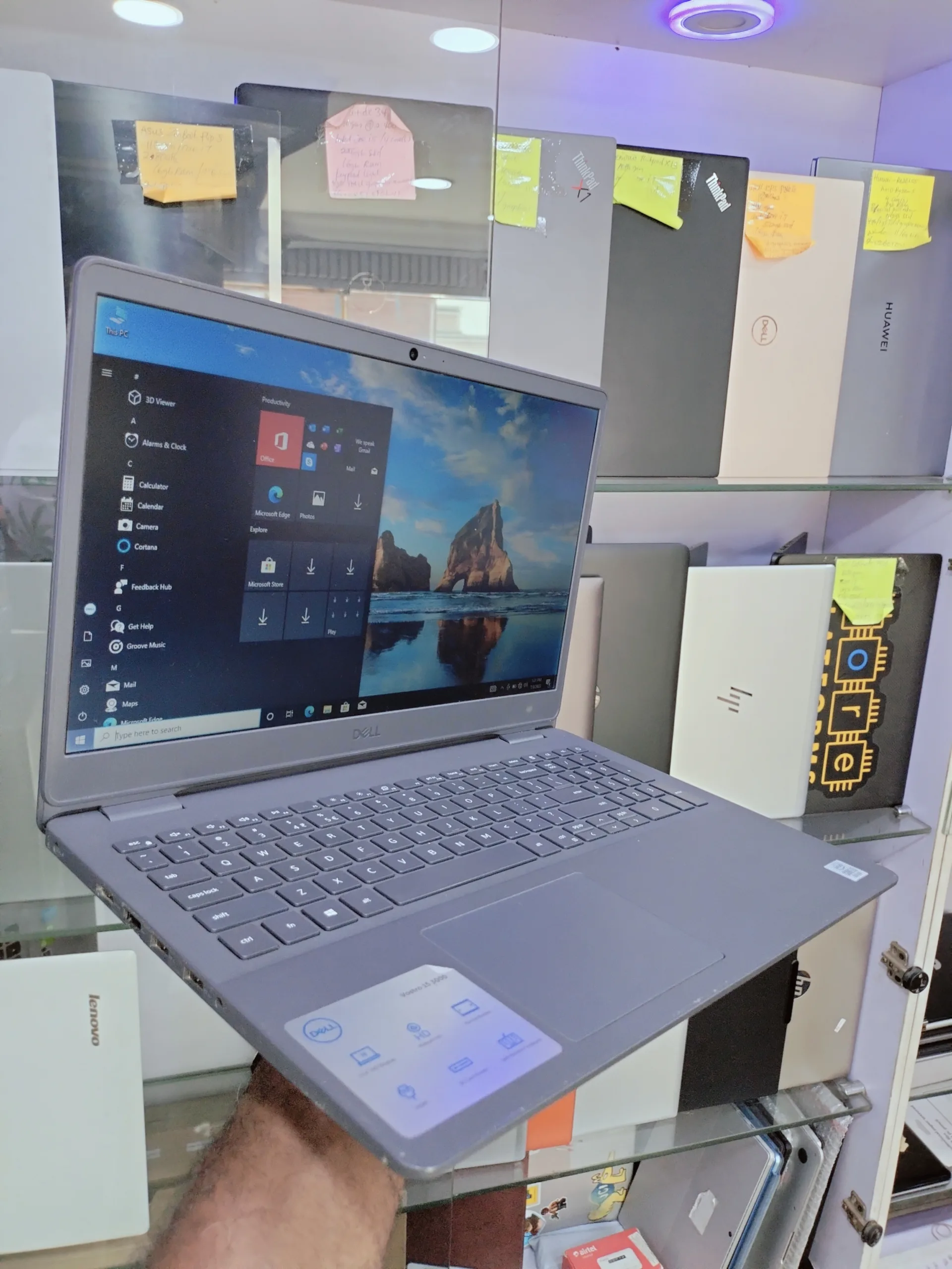 Dell Vostro 3501~Intel Core i3 - 10th Gen - 4logical - 1Tb Hdd