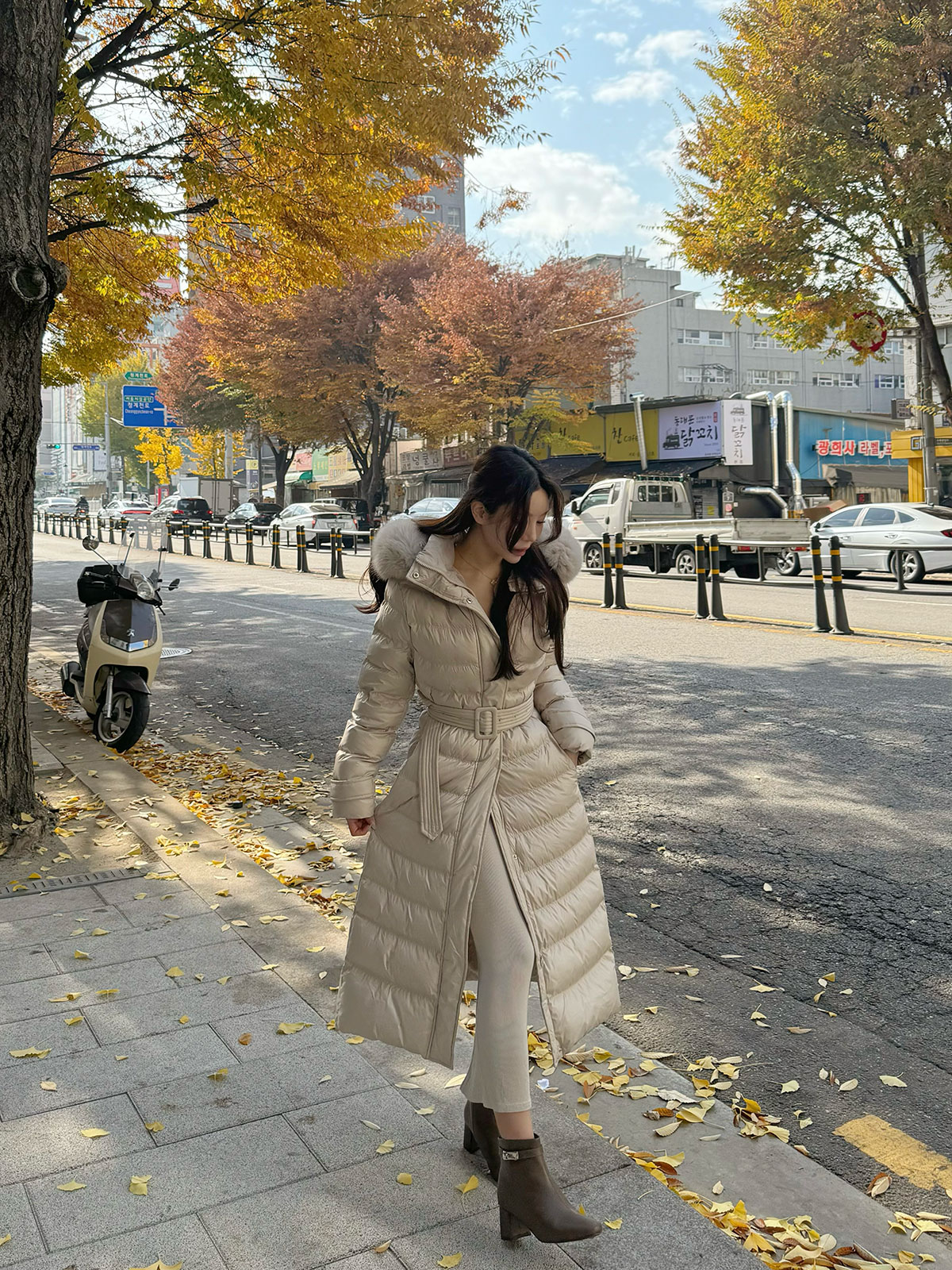 クン ミアファーロングダウンコート カラー:ブラック、シアーベージュ