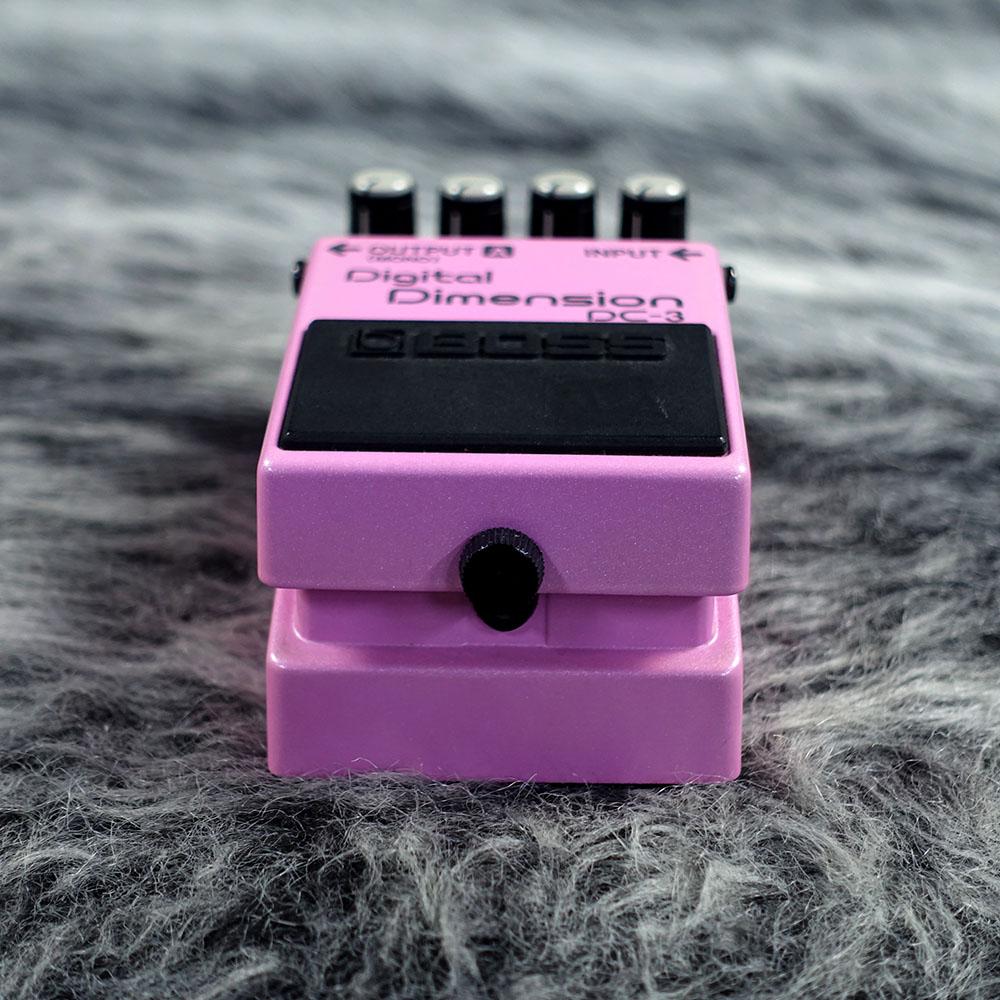 エフェクター　BOSS Digital Dimension　DC-3 DC-3 Digital Space-D（デジタルスペースD / コーラス？） │ BOSS