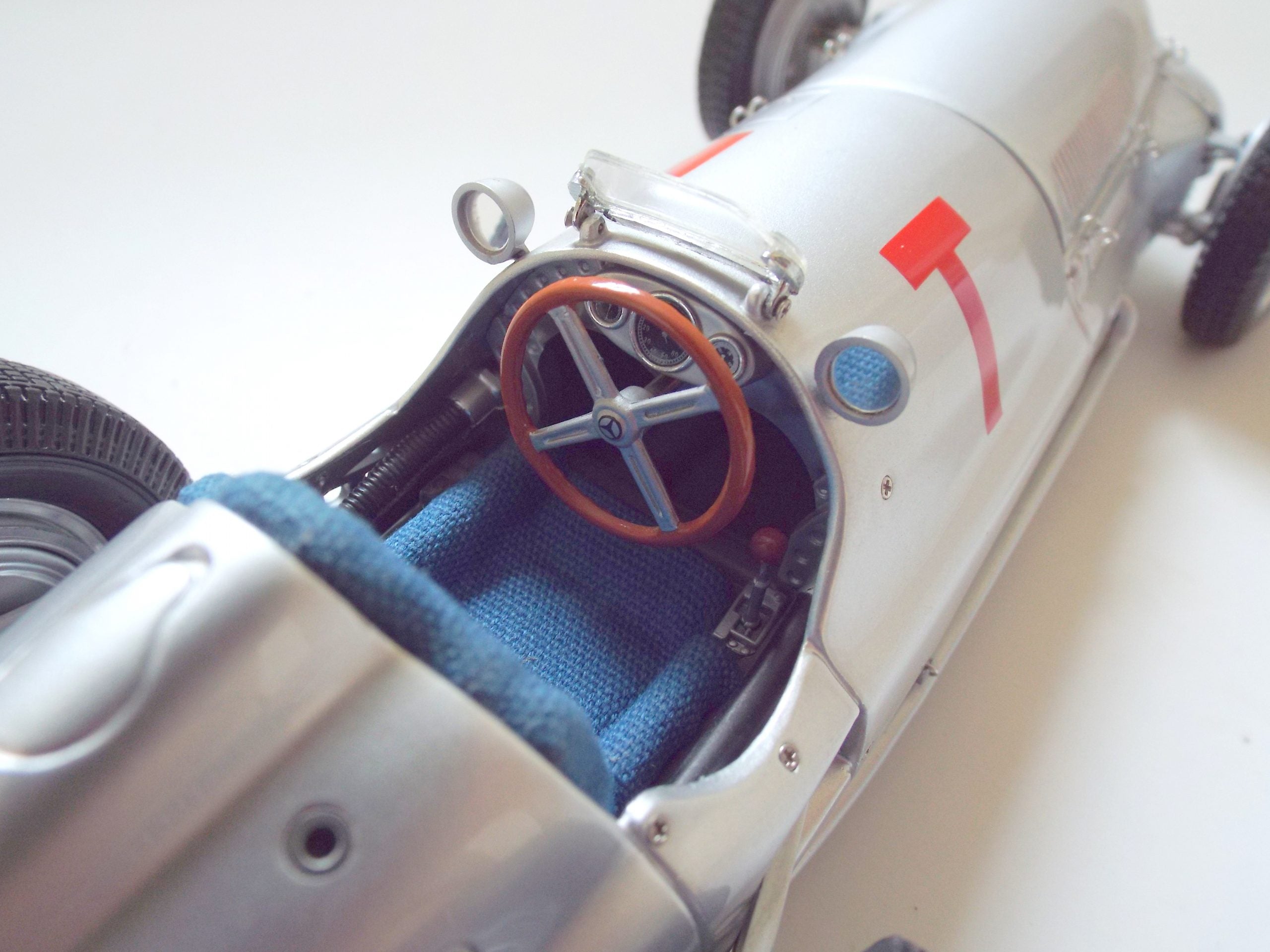 CMC M099 1:18 Mercedes-Benz W154 – Revilo Model Cars