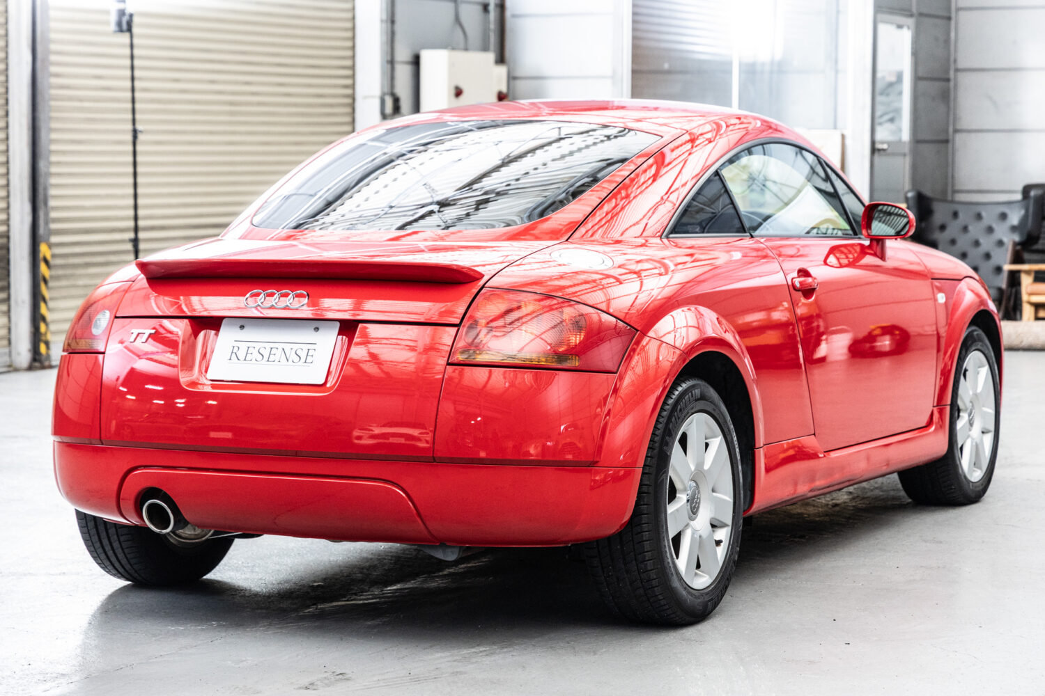 アウディ TTクーペ 1.8T｜在庫車情報｜RESENSE｜車を心のサプリメントに