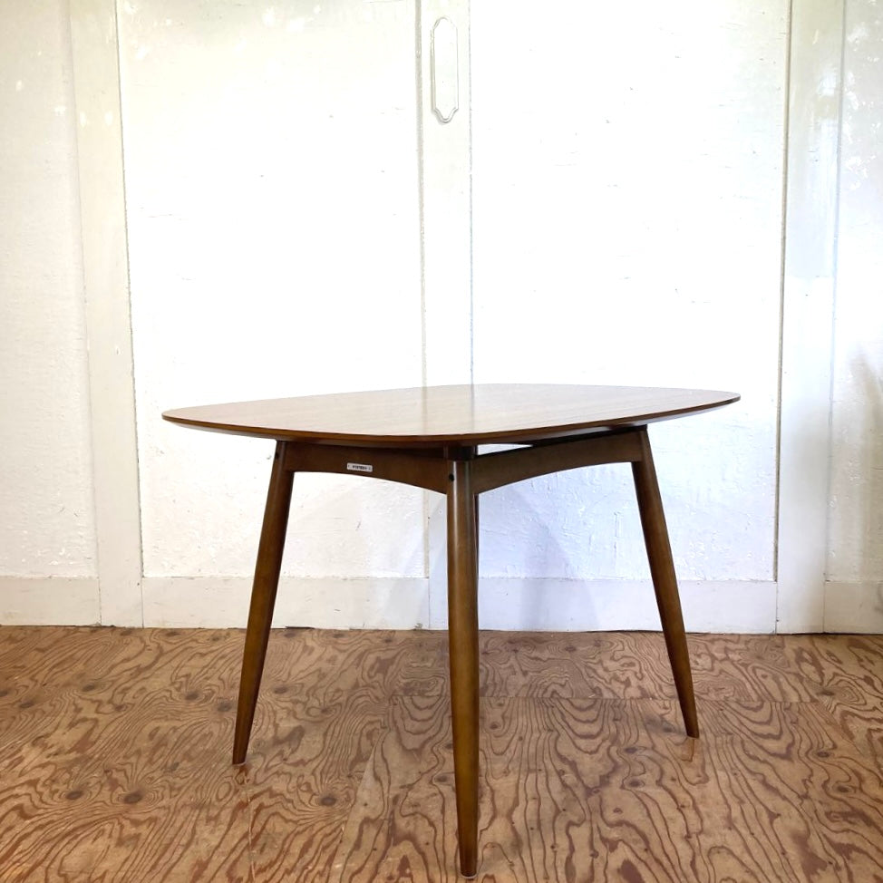 カリモク60 / karimoku Dテーブル ダイニングテーブル 中古 カフェ