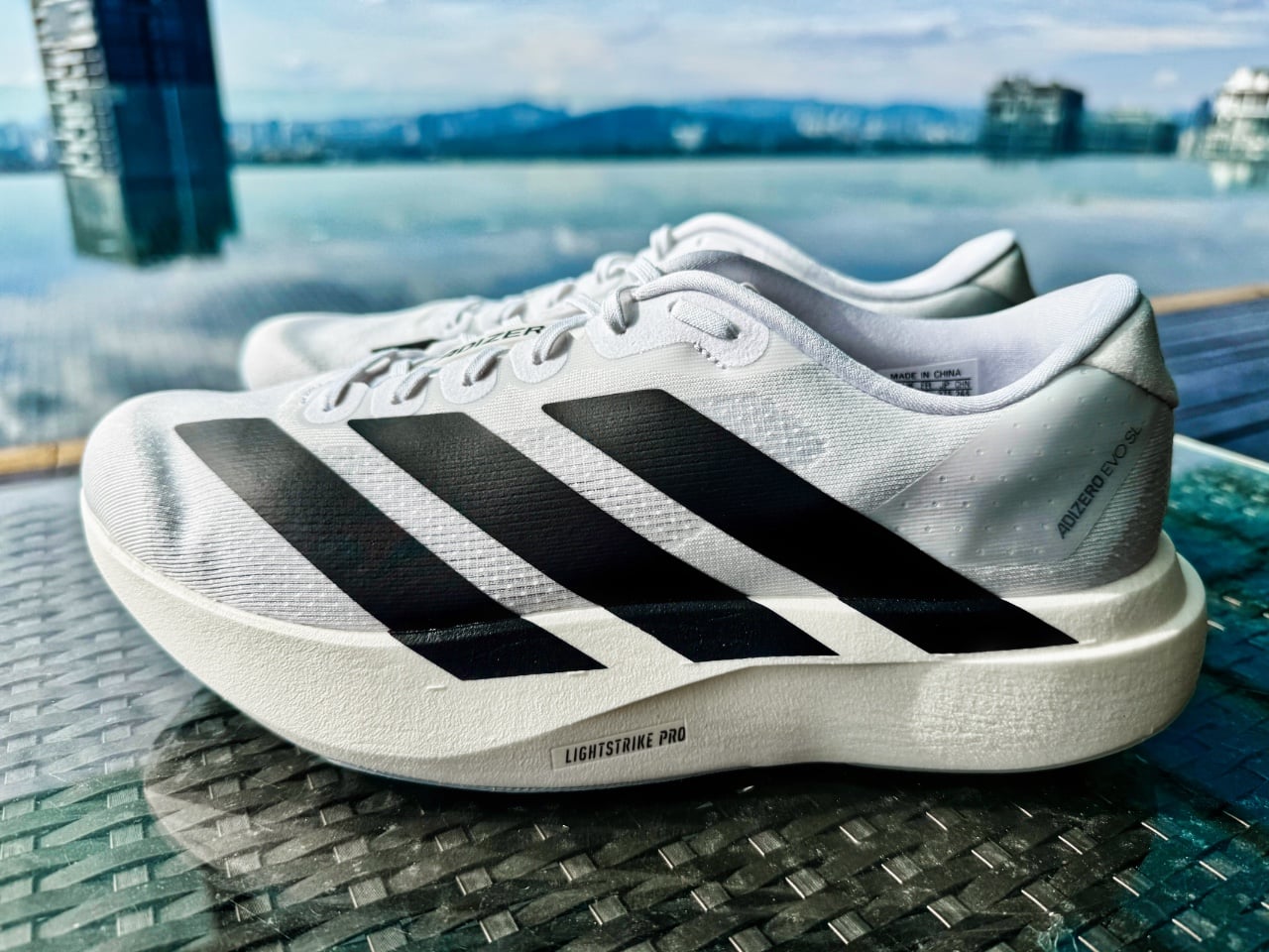 新品！adidas アディゼロEVO SL 26.5cm 【公式通販】