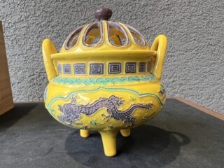 平安翠香軒 淡山 『黄交趾 香炉』 ｜骨董品買取 緑和堂