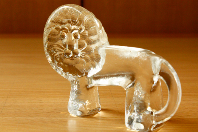 an09 KOSTA BODA ライオン ZOOシリーズ クリスタルガラス 凹み an09