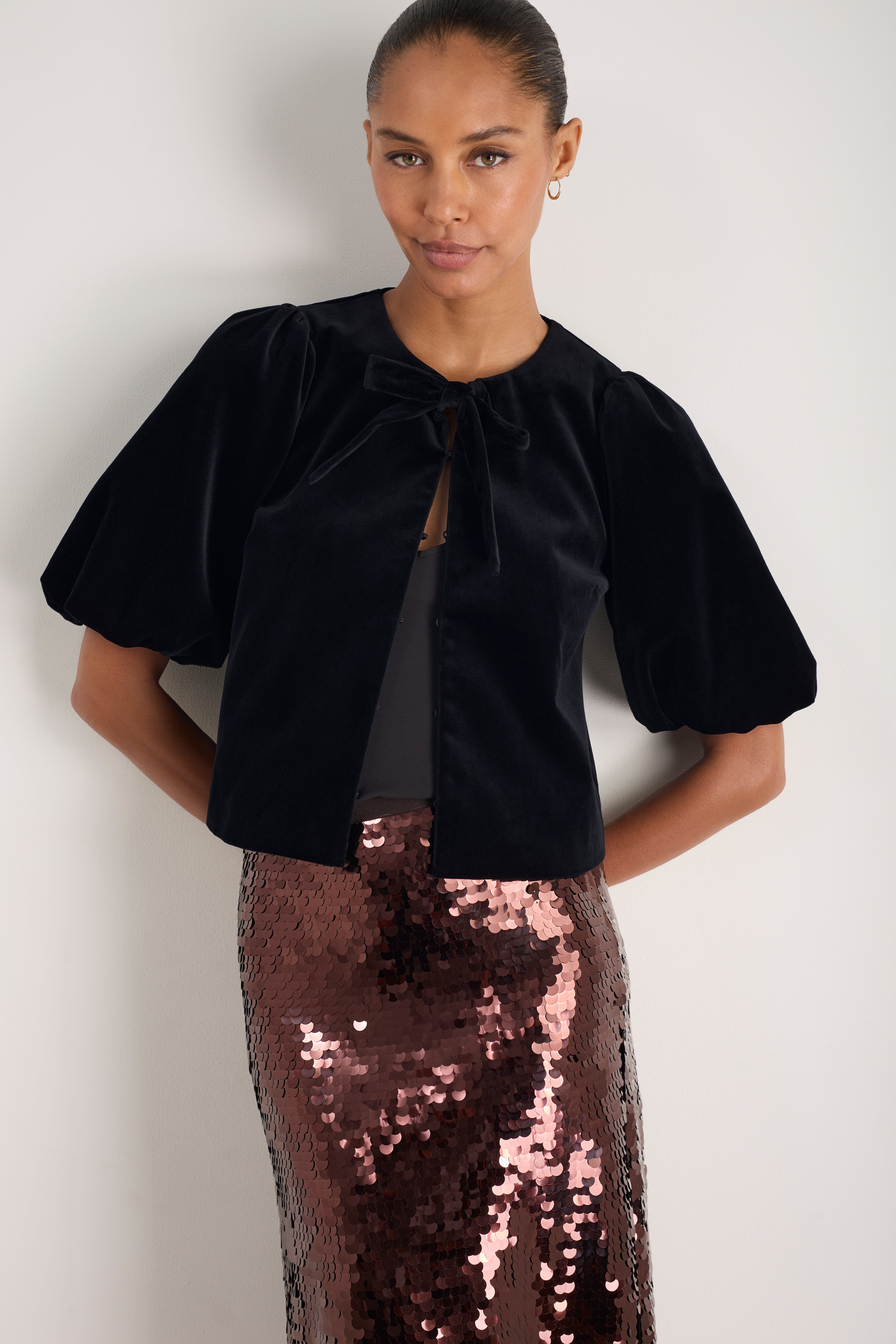 Coral Top - Black Velvet – WYSE London