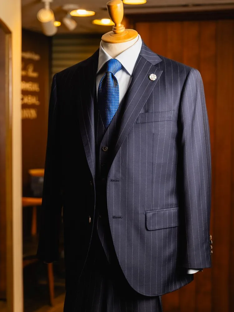 横浜テーラーナガサカカノニコネイビーストライプ | 横浜テーラーナガサカ