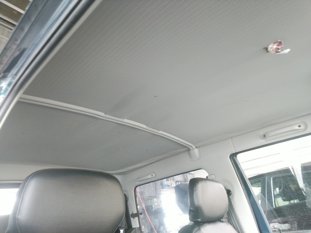 スズキ・ジムニー 天井張り替え（直貼り） | クルマの内外装修理の施工