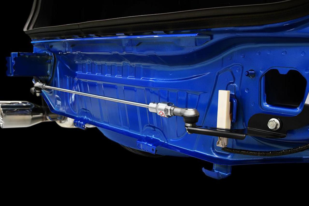 VN5レヴォーグ乗りは大注目！STI謹製『フレキシブルドロースティフナー