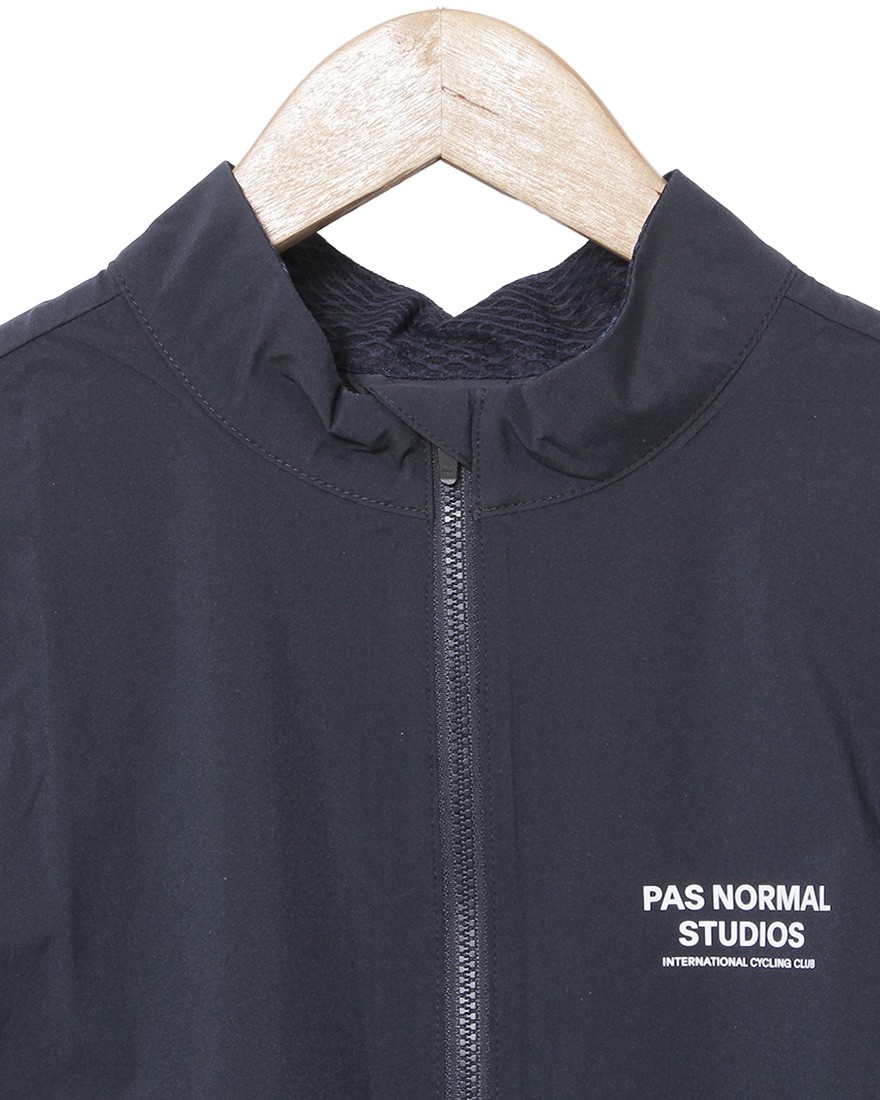 ウィンドジャケット【Mechanism Stow Away Jacket】｜PAS NORMAL
