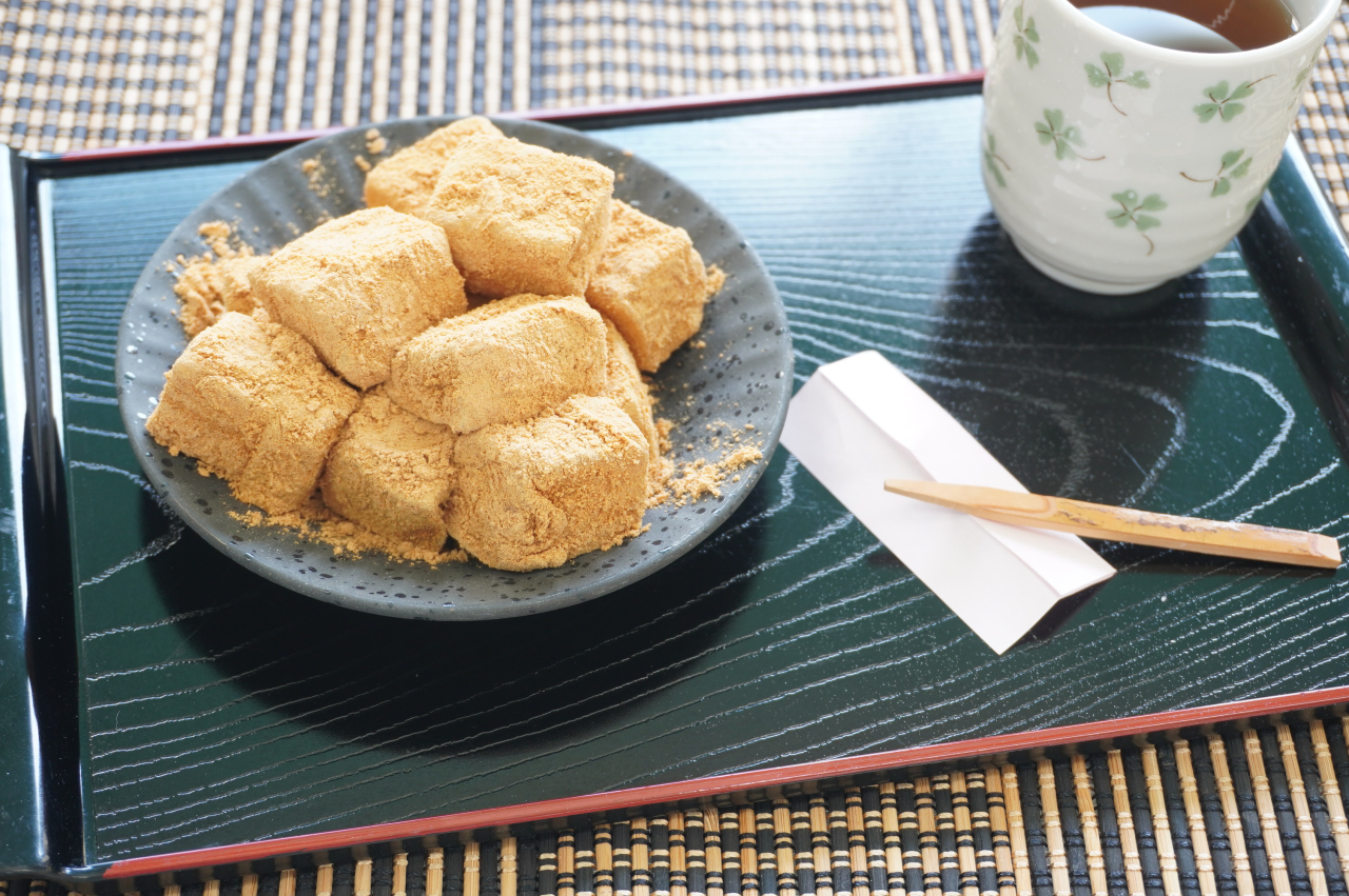 わらびもちきなこ | 商品一覧 | 株式会社富田屋｜大阪富田林の和菓子