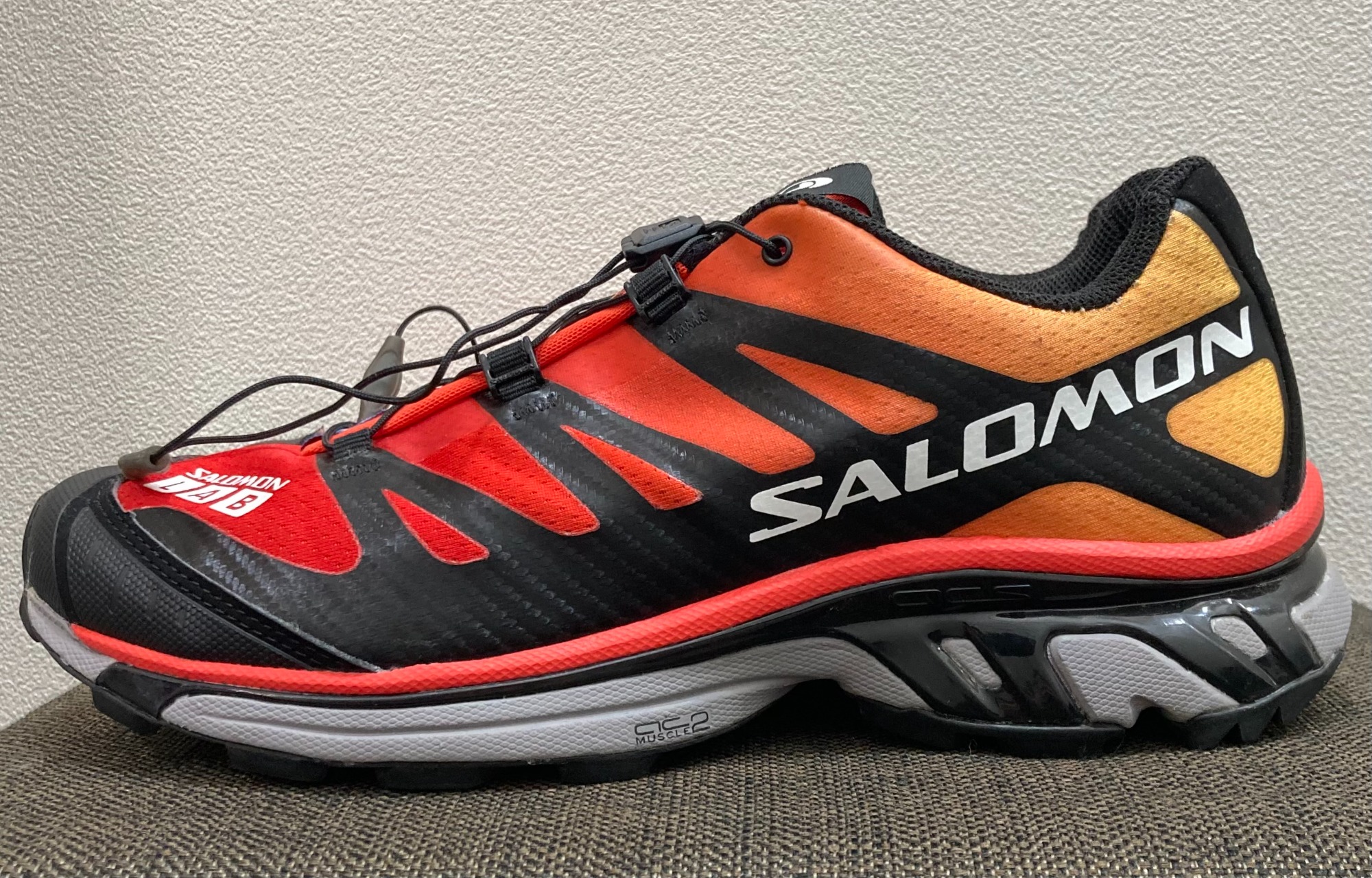 本日は、【SALOMON / サロモン】より S/LAB XT-4 ADV をご紹介いたし