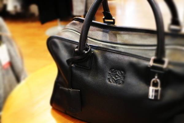 2016年最後のブログです。LOEWE バッグ アマソナ36 新入荷【トレファク